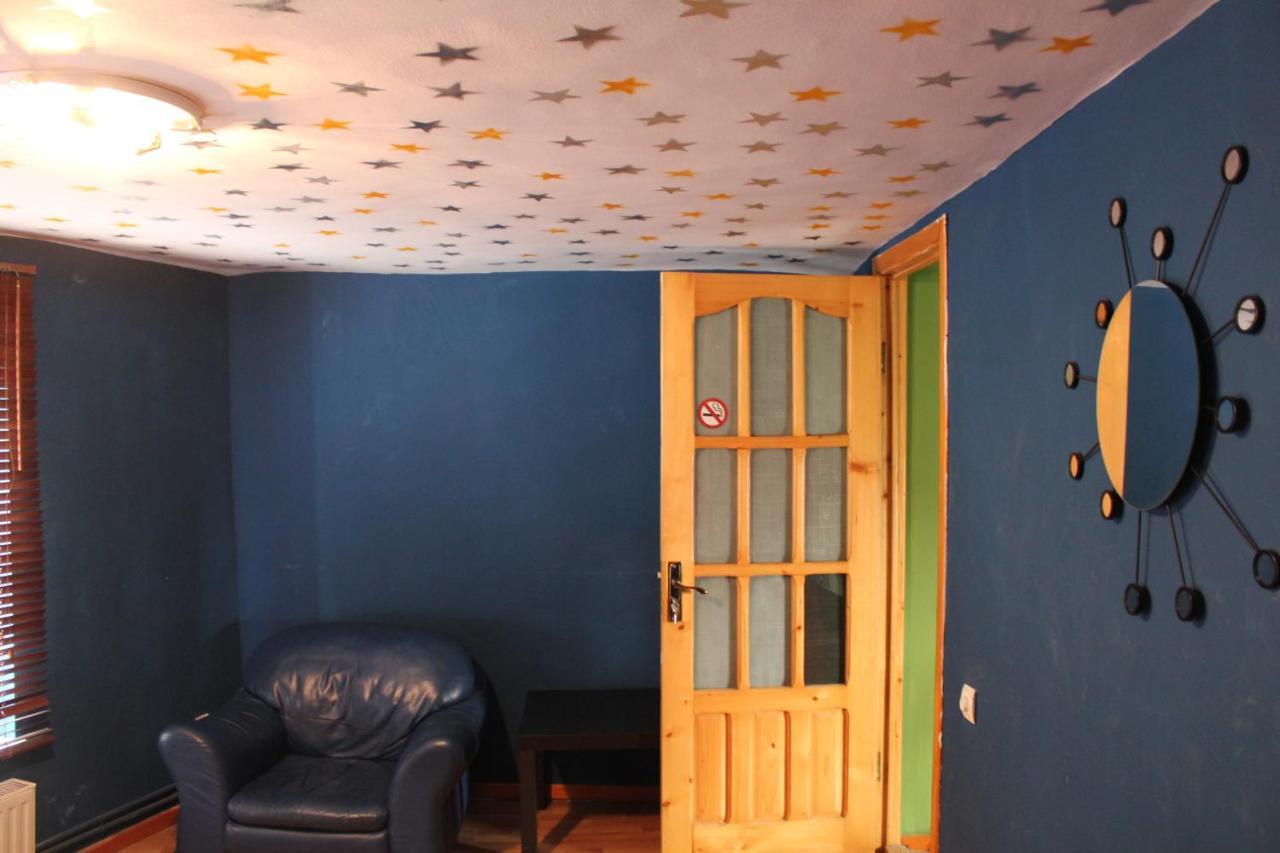 Fun House Hostel Bucharest Bilik gambar