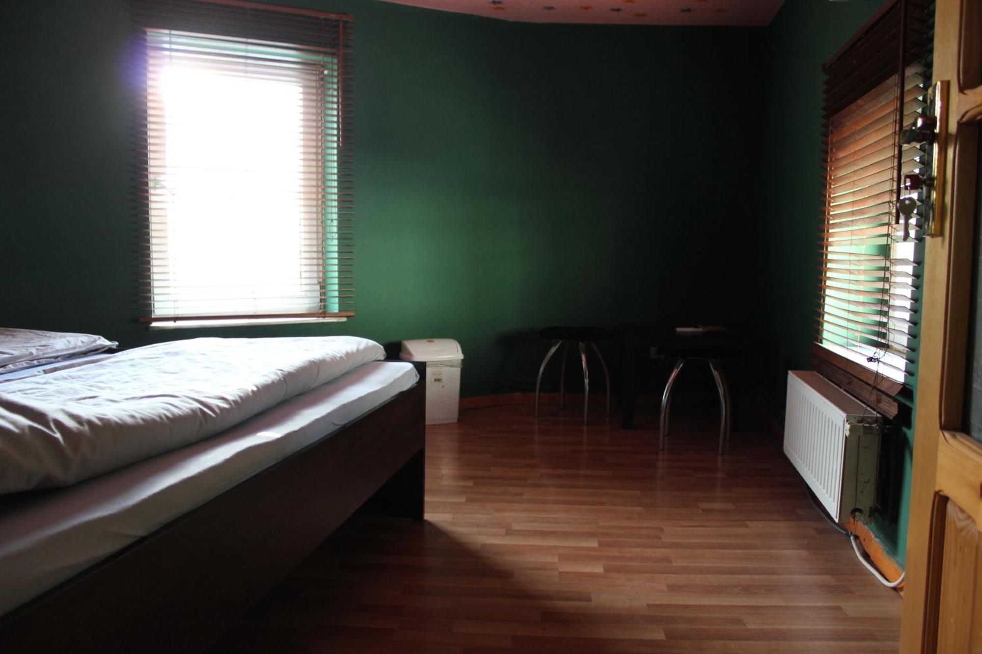 Fun House Hostel Bucharest Luaran gambar