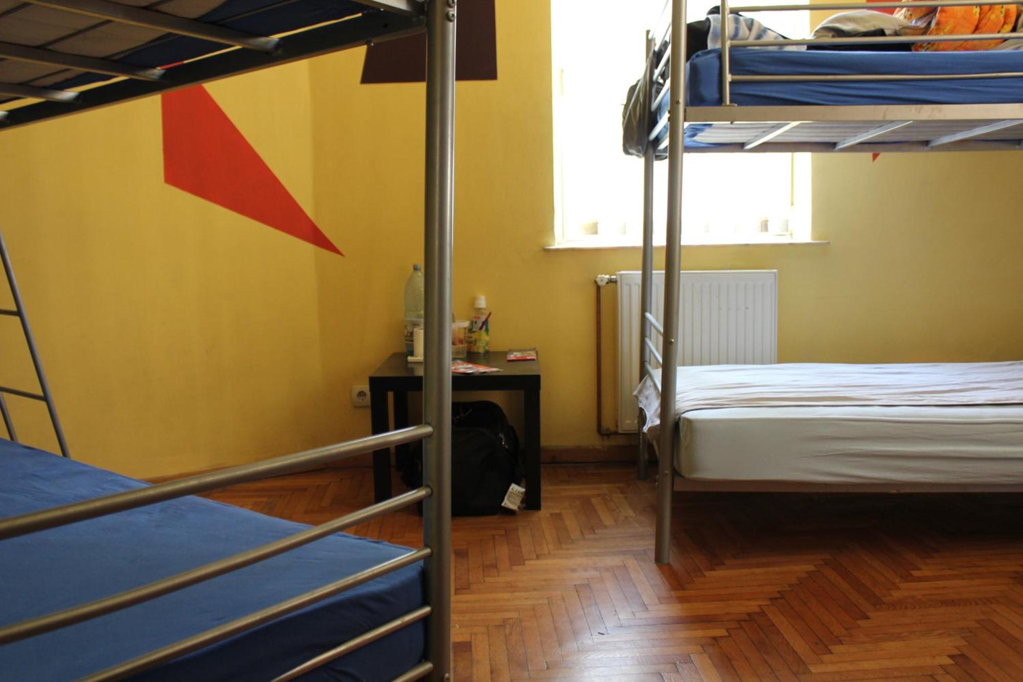 Fun House Hostel Bucharest Luaran gambar