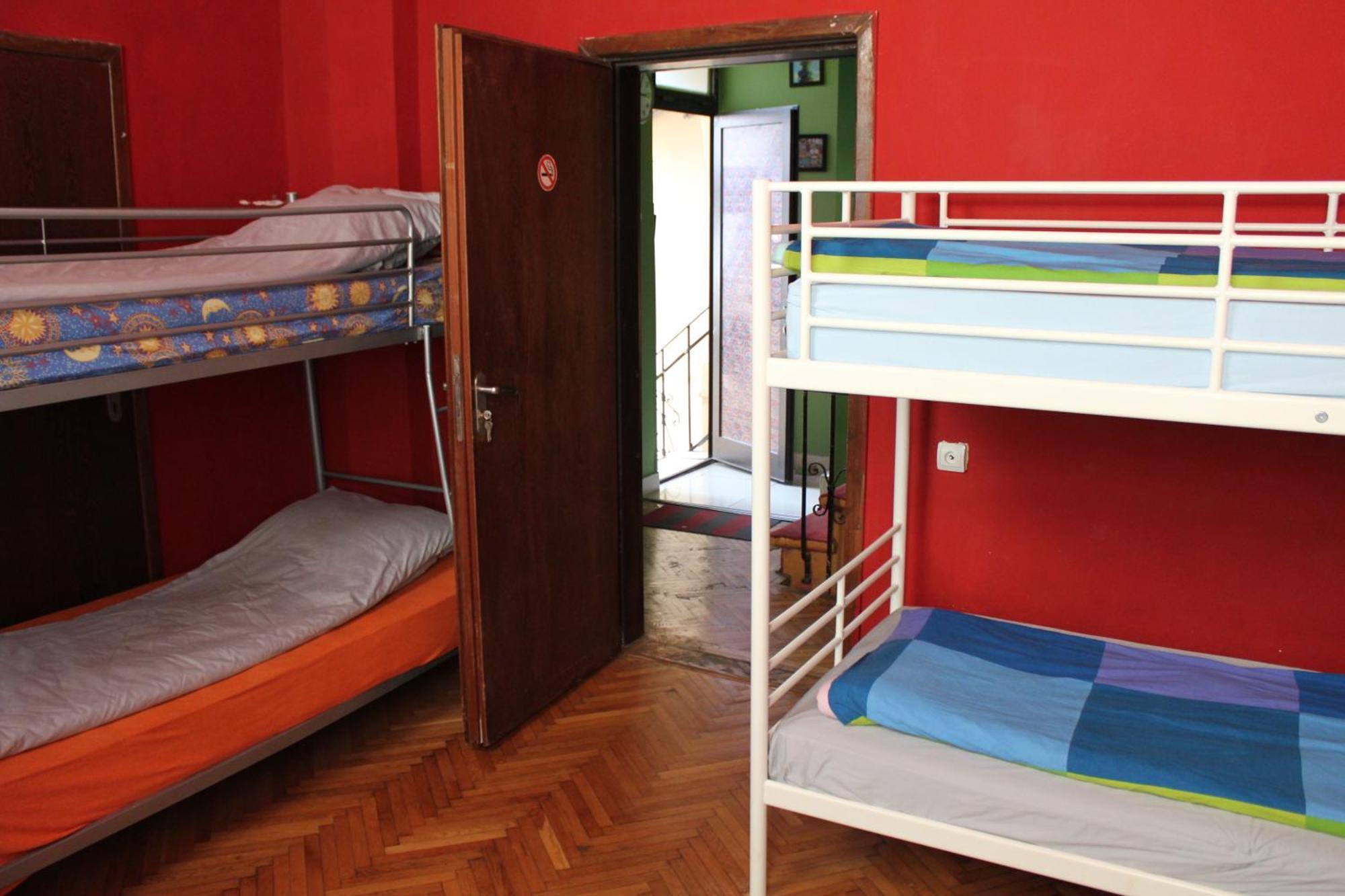 Fun House Hostel Bucharest Luaran gambar